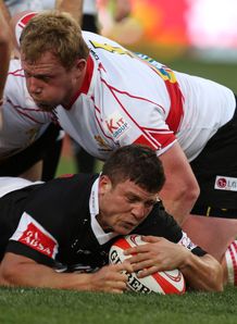 Brynard Stander scoring for the Sharks Brynard Stander scoring for the Sharks