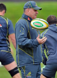 Ewen McKenzie at Wallaby training Ewen McKenzie at Wallaby training