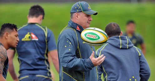Ewen McKenzie at Wallaby training Ewen McKenzie at Wallaby training