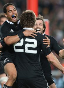 Aaron Smith celebrating Aaron Smith celebrating