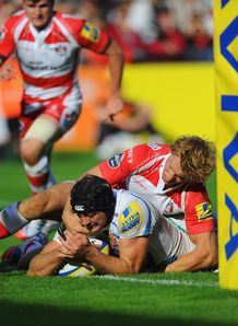 Dean Mumm scoring for Exeter Chiefs Dean Mumm scoring for Exeter Chiefs
