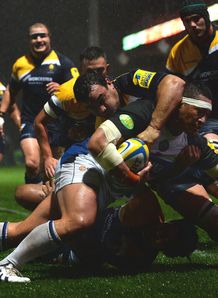 Anthony Perenise Bath powers his way to score v Worcester Warriors Anthony Perenise Bath powers his way to score v Worcester Warriors