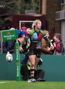 Charlie Walker after scoring for Harlequins Charlie Walker after scoring for Harlequins