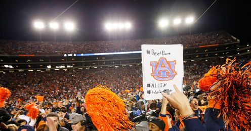 Crazy: Auburn take over the field after they beat Alabama