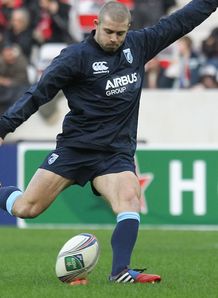 SKY_MOBILE LEIGH HALFPENNY SKY_MOBILE LEIGH HALFPENNY