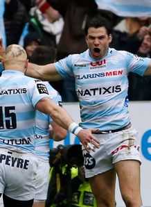 Racing Metro s scrum half Mike Phillips R scores a try Racing Metro s scrum half Mike Phillips R scores a try