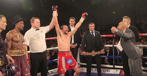 Stunning: Woodhouse's dream comes true to take the British title off Hamilton (© Lawrence Lustig)