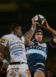 Racing Metro second row Juandre Kruger at a lineout Racing Metro second row Juandre Kruger at a lineout