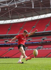 Saracens fly half Owen Farrell training on Wembley Stadium pitch Saracens fly half Owen Farrell training on Wembley Stadium pitch
