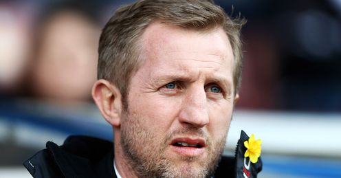 Gilmore signs new Widnes deal