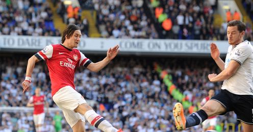 Tomas Rosicky puts Arsenal ahead against Tottenham