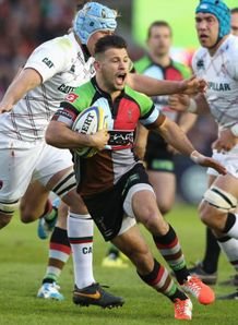 danny care scampers away harlequins v leicester 2014 danny care scampers away harlequins v leicester 2014