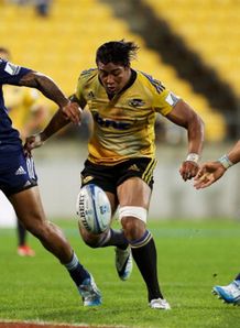 julian savea kicks ahead hurricanes v blues 2014 julian savea kicks ahead hurricanes v blues 2014