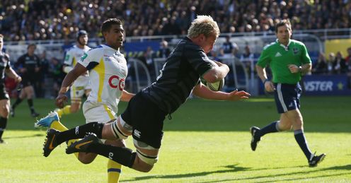 Jordan Crane of Leicester dives to score a try Jordan Crane of Leicester dives to score a try