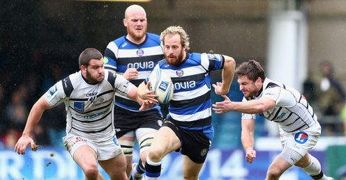 Nick Abendanon C of Bath bursts through Nick Abendanon C of Bath bursts through
