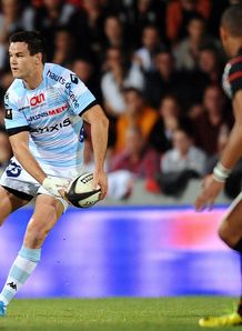 Racing Metro s fly half Jonathan Sexton passes the ball v Toulouse Racing Metro s fly half Jonathan Sexton passes the ball v Toulouse