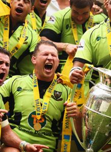 dylan hartley lee dickson northampton saints premiership trophy dylan hartley lee dickson northampton saints premiership trophy