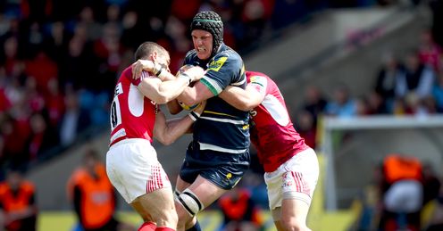 Leeds sign ex-England forward
