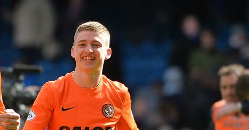 Gauld completes Sporting move