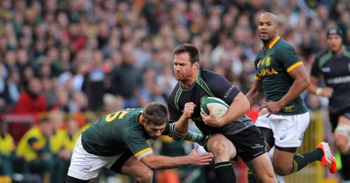 LAGER INCOMING CRAIG BURDEN OF THE WORLD XV IN ACTION DURING INTERNATIONAL MATCH BETWEEN SOUTH AFRICA LAGER INCOMING CRAIG BURDEN OF THE WORLD XV IN ACTION DURING INTERNATIONAL MATCH BETWEEN SOUTH AFRICA
