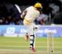Warne suffers broken hand
