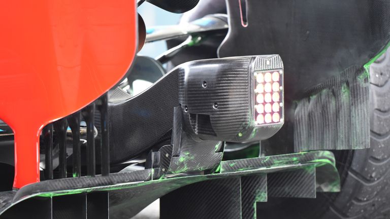 formula-1-test-spanish-toro-rosso-rear_3259824.jpg