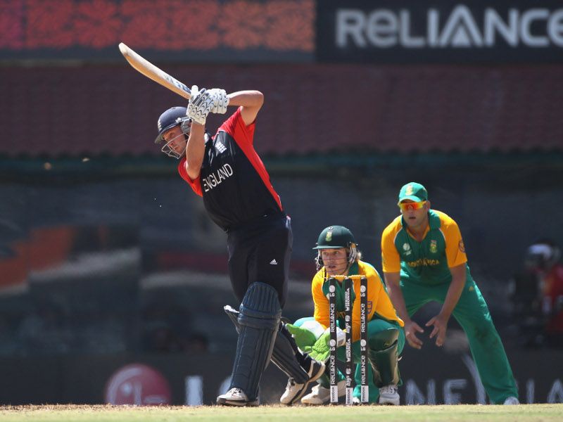 Jonathan-Trott-England-v-South-Africa_2570441.jpg