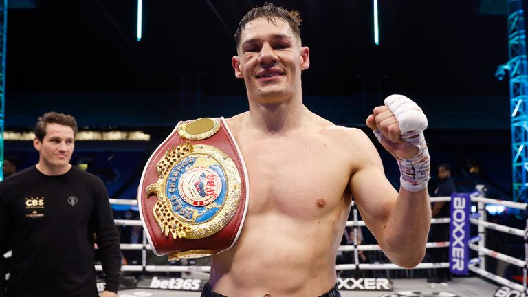 BEN SHALOM BOXXER GAME ON FIGHT WEEK.SELHURST PARK, CRYSTAL PALACE 15/06/2024.CHRIS BILLAM-SMITH v RICHARD RIAKPORHE.PIC LAWRENCE LUSTIG/BOXXER.(PICS FREE FOR EDITORIAL USE ONLY).WBO WORLD CRUISERWEIGHT CHAMPIONSHIP.CHRIS BILLAM-SMITH v RICHARD RIAKPORHE