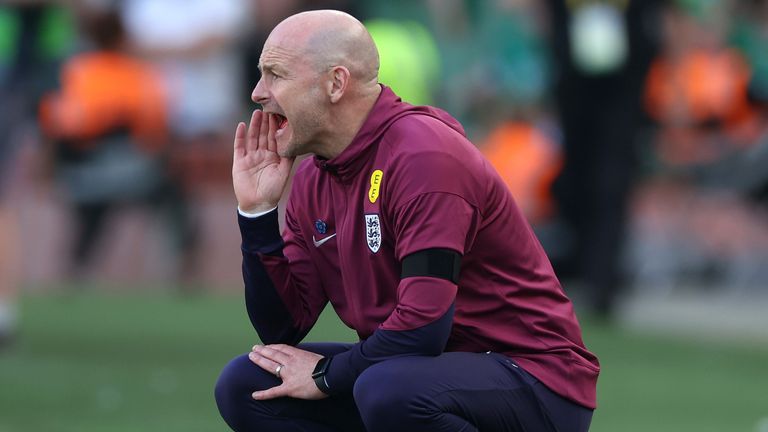 Lee Carsley shouts instructions to his England players