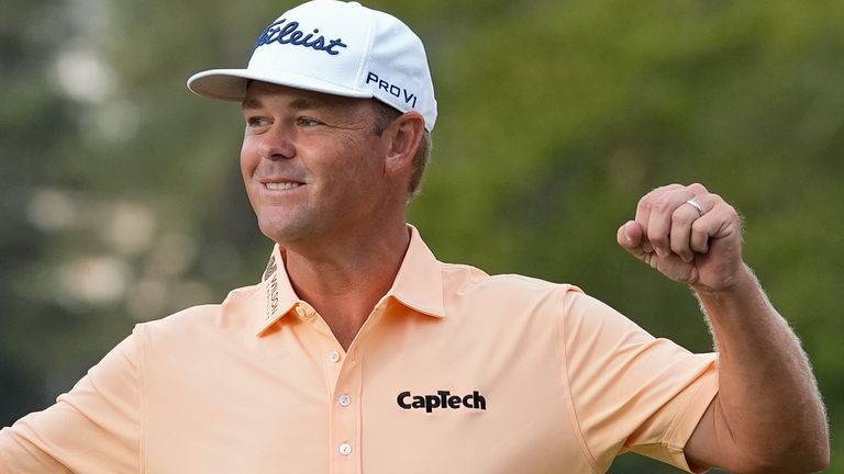 Patton Kizzire celebrates after winning the Procore Championship golf tournament at Silverado Resort North Course, Sunday, Sept. 15, 2024, in Napa, Calif. (AP Photo/Godofredo A. V..squez) 