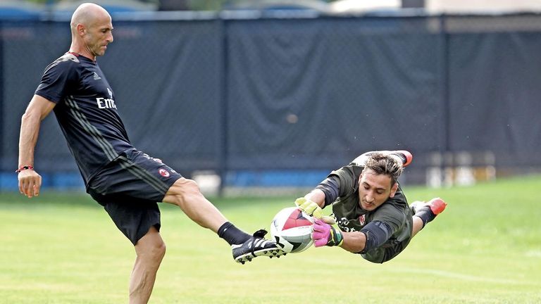 Donnarumma's first senior goalkeeper coach was Alfredo Magni (left)
