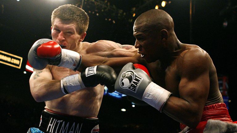 Mayweather began to break down Hatton