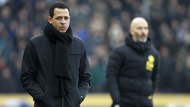 Rosenior (left) came up with Maresca (right) for Hull vs Leicester in the Championship