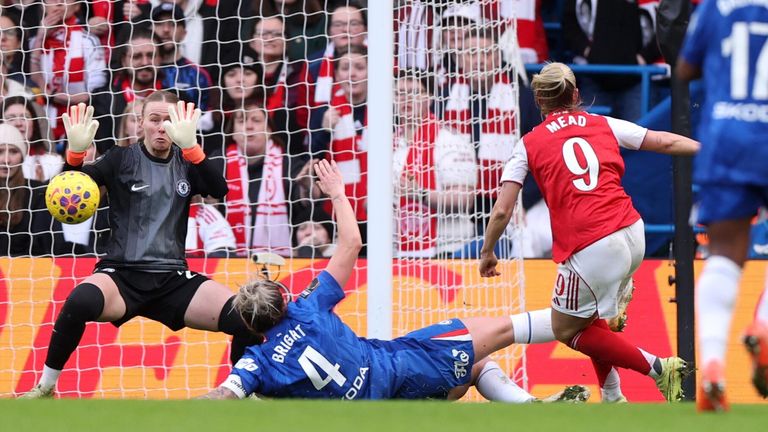 Beth Mead fires Arsenal into the lead at Stamford Bridge