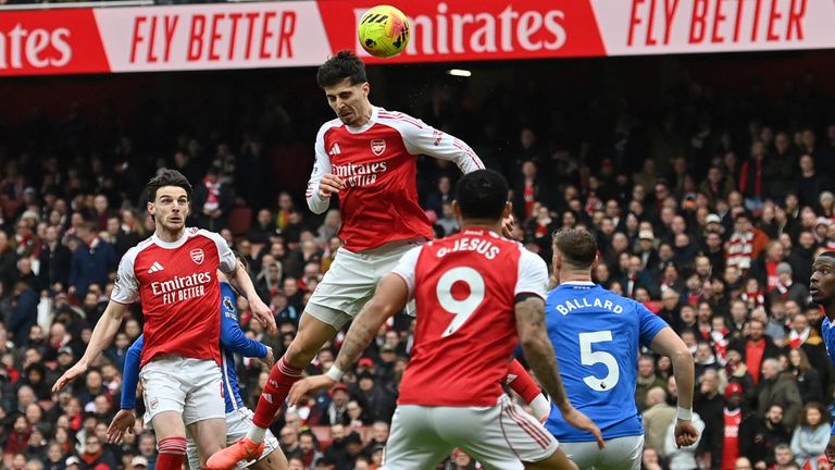 Kai Havertz heads an early chance wide
