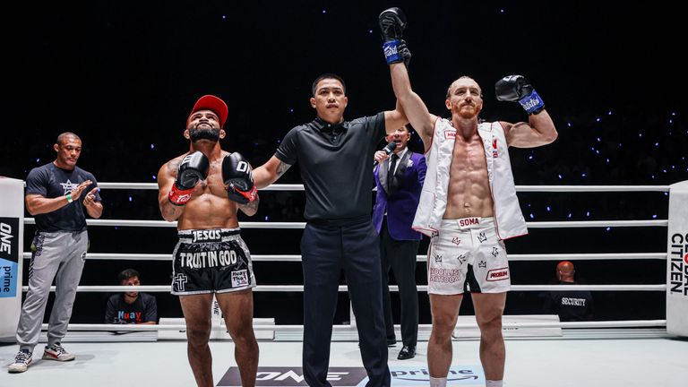 Woolliss made his ONE Championship debut at short notice.