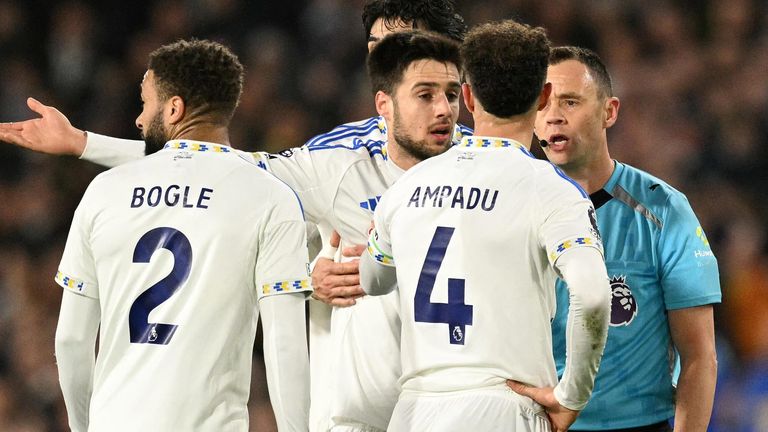 Jayden Bogle and Ethan Ampadu remonstrate with referee Stuart Attwell 