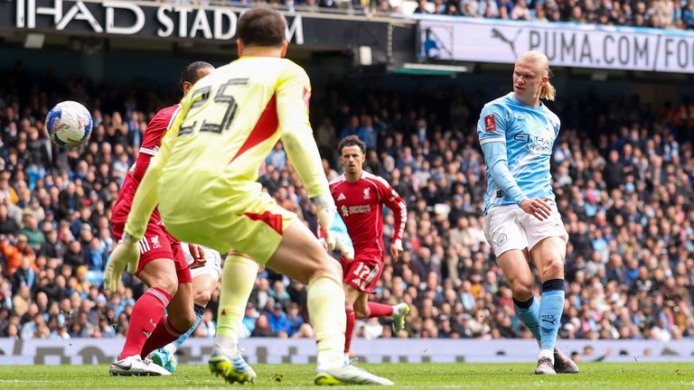 Erling Haaland completes his hat-trick to put Man City 4-0 up against Liverpool