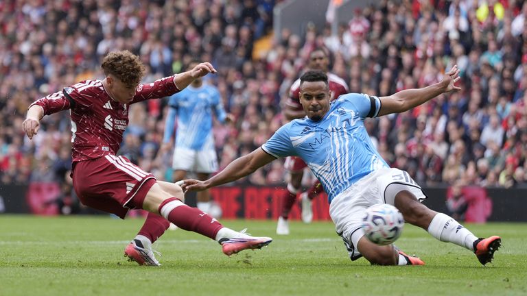Liverpool's Victor Munoz scores their side's second goal of the game